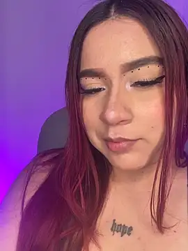 Snapshot of Wen_01 chatting on 04-11-26, 12:31 Wen 01 online show from 04-11-26, 12:31