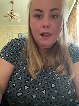 Mommy-girl-Lola online show from 06-01-26, 09:44