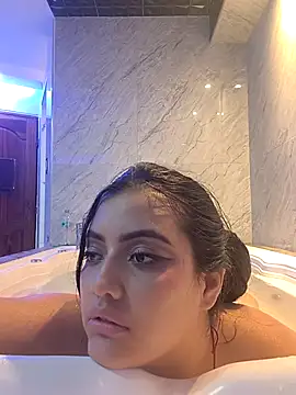 Snapshot of JoycePierce chatting on 03-22-26, 10:07 JoycePierce online show from 03-22-26, 10:07