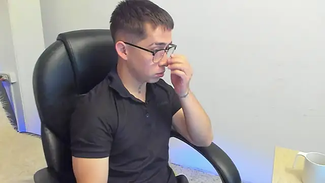 Snapshot of Tommas_Jhonson chatting on 02-24-26, 03:37 Tommas Jhonson online show from 02-24-26, 03:37