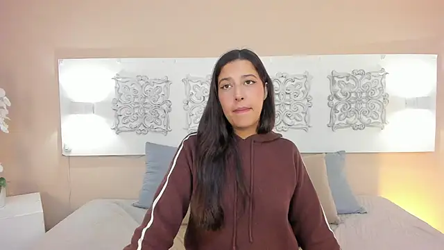 novaa velvet online show from 04-18-26, 01:59