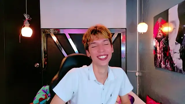 Snapshot of Liam_Green1 chatting on 02-19-26, 12:12 Liam Green1 online show from 02-19-26, 12:12