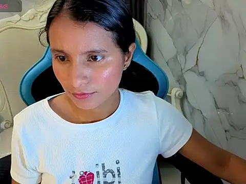 Snapshot of Cataleya23_a chatting on 06-11-26, 08:18 Cataleya23 a online show from 06-11-26, 08:18