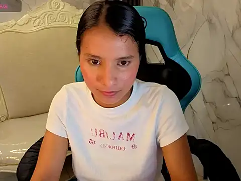Snapshot of Cataleya23_a chatting on 06-17-26, 07:48 Cataleya23 a online show from 06-17-26, 07:48