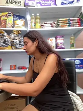 Snapshot of -BabyLuna chatting on 03-12-26, 01:06 -BabyLuna online show from 03-12-26, 01:06