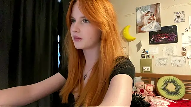 Snapshot of DynaLoom chatting on 02-13-26, 12:45 DynaLoom online show from 02-13-26, 12:45