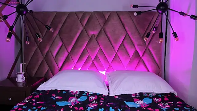 Aris Suarez online show from 04-10-26, 05:01