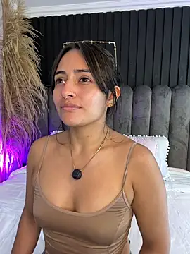 Nanda vixen  online show from 05-27-26, 08:06