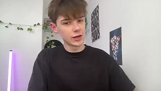 YourMilkyGuy online show from 04-15-26, 01:40