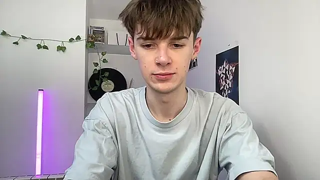 YourMilkyGuy online show from 04-17-26, 01:36