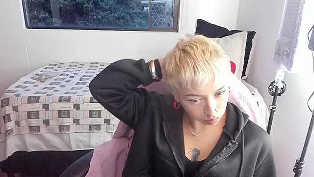 Snapshot of _AbbyIce chatting on 03-30-26, 11:06 AbbyIce online show from 03-30-26, 11:06