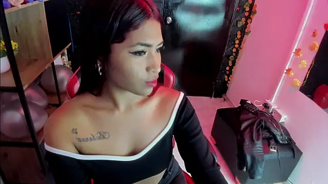 ChloeLombardi  online show from 03-12-26, 04:24