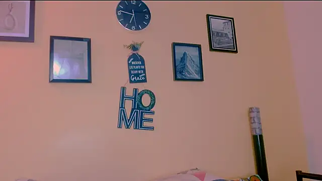 Snapshot of sexiempoderada18 chatting on 02-21-26, 01:23 sexiempoderada18 online show from 02-21-26, 01:23