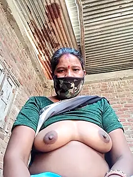 Snapshot of Kirti_sacsena chatting on 03-13-26, 08:54 Kirti sacsena online show from 03-13-26, 08:54