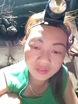 Snapshot of Nhoccon90 chatting on 02-23-26, 10:51 Nhoccon90 online show from 02-23-26, 10:51