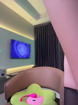 AnnyShore online show from 05-05-26, 11:57