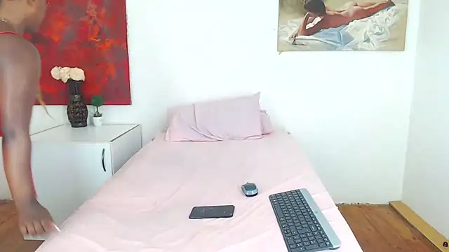 Snapshot of DARKBEAUTY20 chatting on 02-20-26, 07:25 DARKBEAUTY20 online show from 02-20-26, 07:25