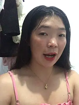Snapshot of cuty_lusy chatting on 06-12-26, 01:10 cuty lusy online show from 06-12-26, 01:10