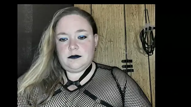 Snapshot of ladylynn13 chatting on 02-28-26, 07:04 ladylynn13 online show from 02-28-26, 07:04