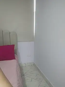 its lauu  online show from 02-09-26, 09:08