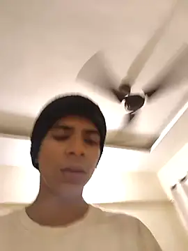 Snapshot of Makesome_Daulaa chatting on 02-19-26, 09:11 Makesome Daulaa online show from 02-19-26, 09:11