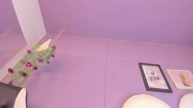 luna bradley  online show from 03-07-26, 12:46