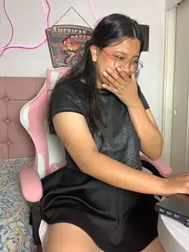 Snapshot of LilithRose_ chatting on 02-25-26, 01:32 LilithRose online show from 02-25-26, 01:32