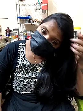 Snapshot of Tamil_uma_69 chatting on 02-22-26, 01:40 Tamil uma 69 online show from 02-22-26, 01:40