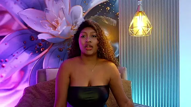 Snapshot of sabrina_lafaux_cr chatting on 02-14-26, 07:43 sabrina lafaux cr online show from 02-14-26, 07:43