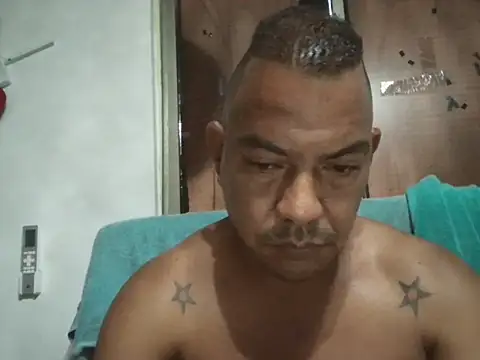 Quillero18 online show from 02-21-26, 07:37