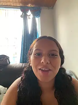 Luna white1 online show from 03-09-26, 07:40