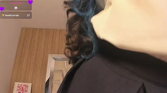 Snapshot of NicoleMonet1 chatting on 02-21-26, 09:49 NicoleMonet1 online show from 02-21-26, 09:49