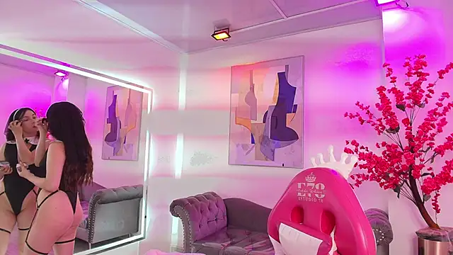 Chloe dolly online show from 04-09-26, 11:15