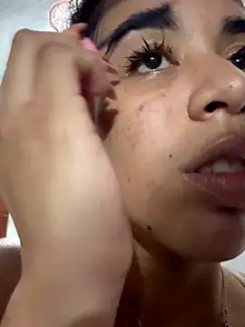 Woo isDaphne online show from 03-23-26, 11:09