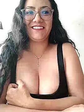 Snapshot of Salma-sweet chatting on 06-07-26, 04:22 Salma-sweet online show from 06-07-26, 04:22