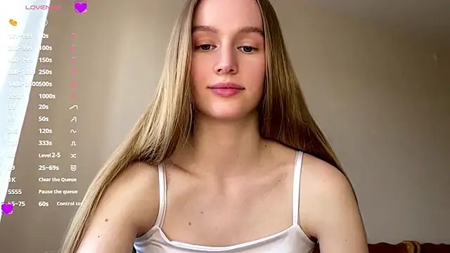 Snapshot of Viktoria_Vibes chatting on 04-24-26, 03:14 Viktoria Vibes online show from 04-24-26, 03:14
