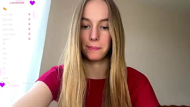 Snapshot of Viktoria_Vibes chatting on 06-08-26, 02:28 Viktoria Vibes online show from 06-08-26, 02:28