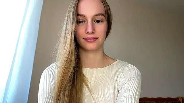 Snapshot of Viktoria_Vibes chatting on 06-11-26, 03:21 Viktoria Vibes online show from 06-11-26, 03:21