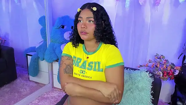 Angel Belll online show from 04-07-26, 01:06
