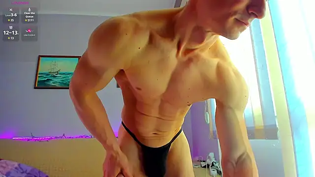 Shestifold  online show from 02-24-25, 08:06