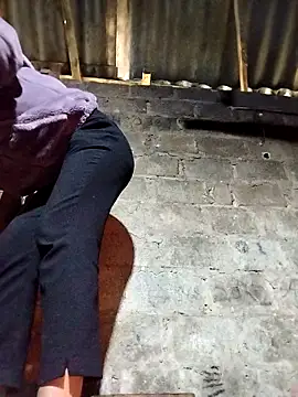 Yiyoongg online show from 03-17-26, 01:43