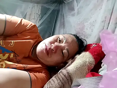 Snapshot of Lucky_baby7 chatting on 02-25-26, 12:59 Lucky baby7 online show from 02-25-26, 12:59