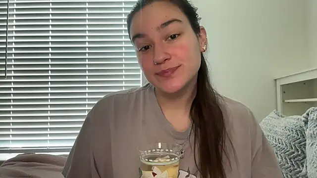Snapshot of anitayurmoniii chatting on 07-06-26, 08:11 anitayurmoniii online show from 07-06-26, 08:11