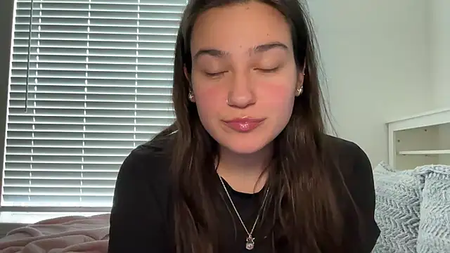 Snapshot of anitayurmoniii chatting on 07-18-26, 11:08 anitayurmoniii online show from 07-18-26, 11:08