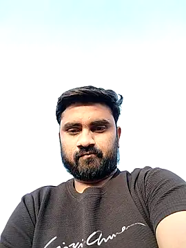 Snapshot of loyalboy_0052 chatting on 04-11-26, 11:58 loyalboy 0052 online show from 04-11-26, 11:58