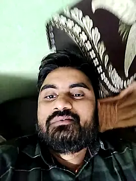 Snapshot of loyalboy_0052 chatting on 04-13-26, 04:34 loyalboy 0052 online show from 04-13-26, 04:34