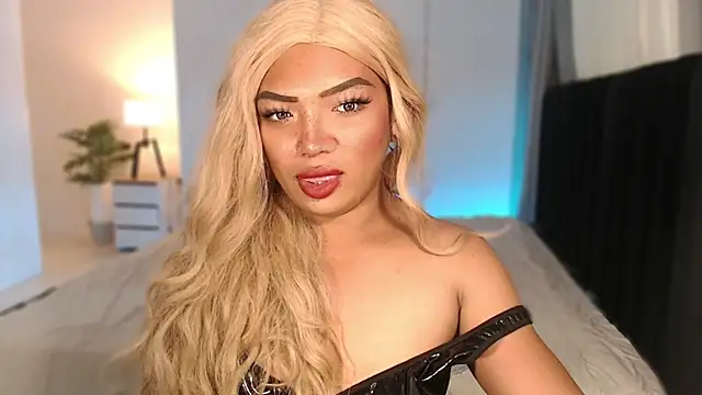 Ur Sexybuttercup69 online show from 02-26-26, 06:45