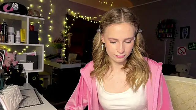 amily sunray online show from 03-26-26, 02:33