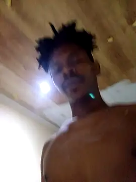 Snapshot of ZEEGOON chatting on 02-16-26, 12:40 ZEEGOON online show from 02-16-26, 12:40