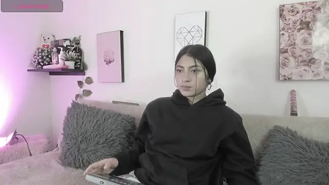 Snapshot of Alexaalove_1 chatting on 02-15-26, 12:36 Alexaalove 1 online show from 02-15-26, 12:36